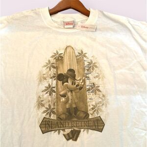DISNEY Vintage Disney Store Mickey Mouse Island Retreat Tee *NEW*